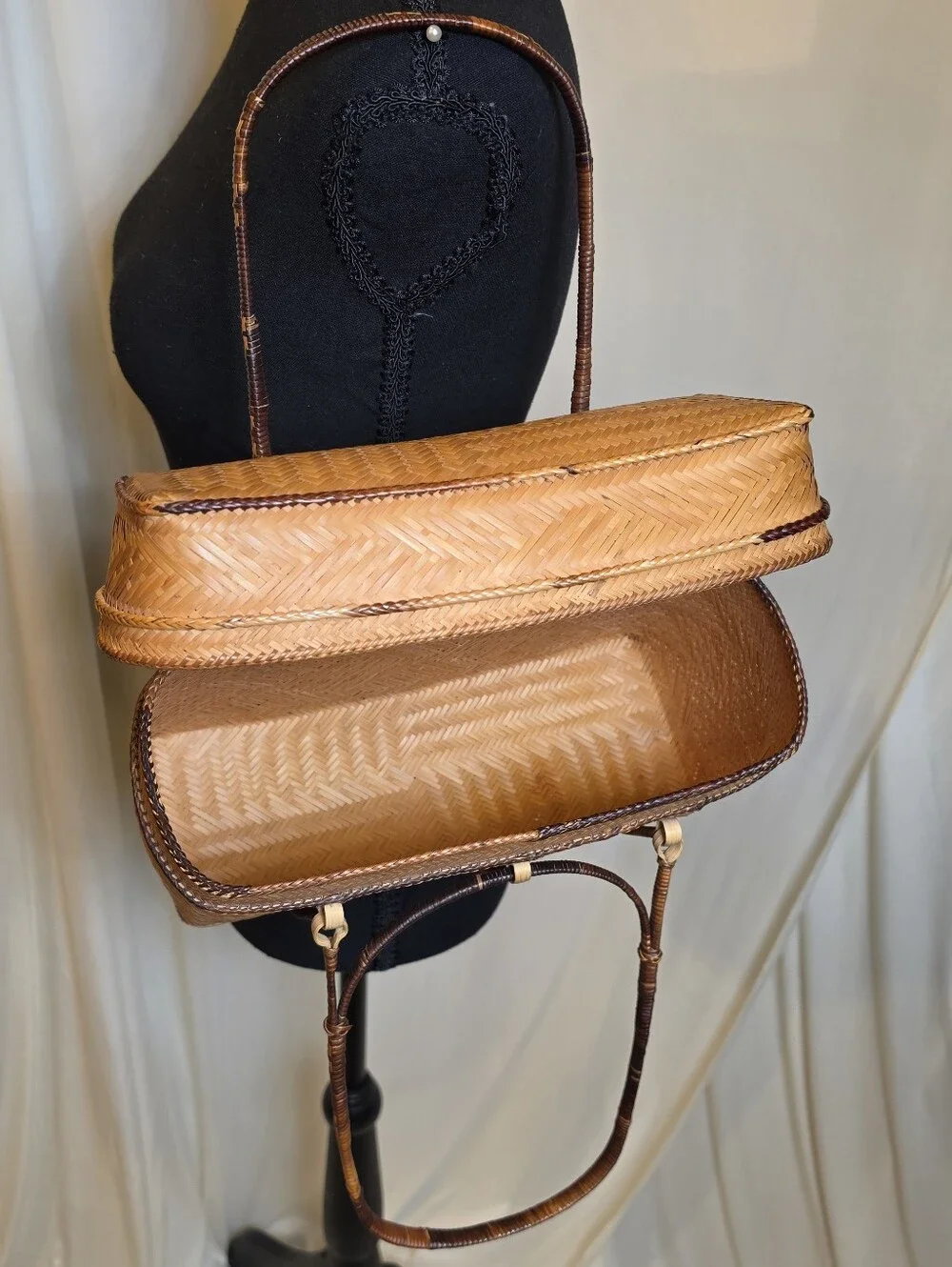 VTG Tiruray Tribe Basket Purse Woven Bamboo River Cane Box Bag Philippines Boho